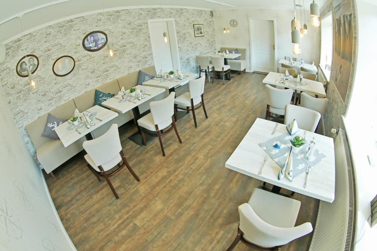 Gasthaus Knudsen Utersum Bagian luar foto
