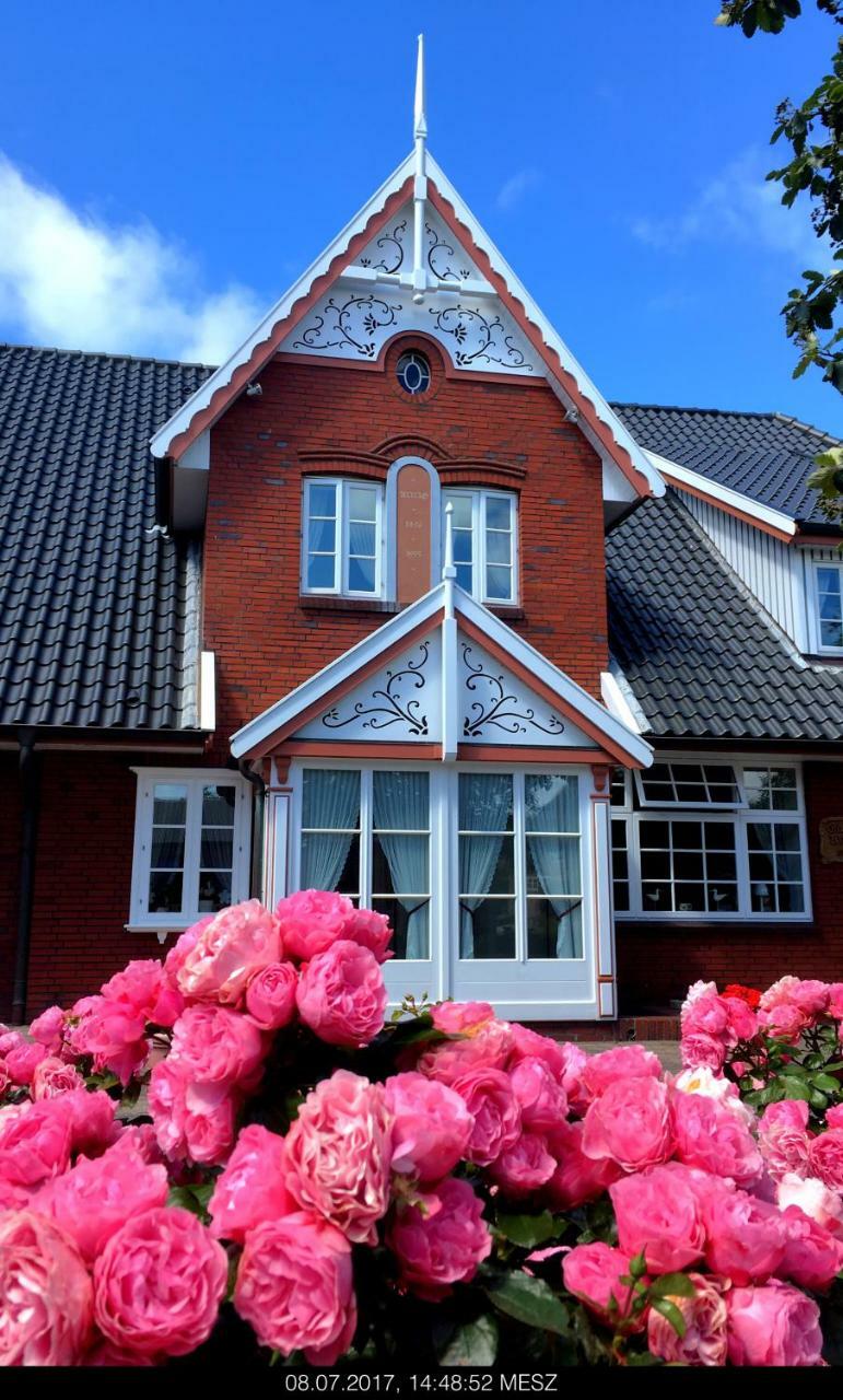 Gasthaus Knudsen Utersum Bagian luar foto